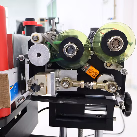 Gosunm Machine d'étiquetage de bouteilles rondes en rouleau, bouteille de vin, canette de bière, pots, seau, conteneur de tasse, dessus de table, bureau, collage automatique d'autocollants, machine d'étiquetage de bouteilles