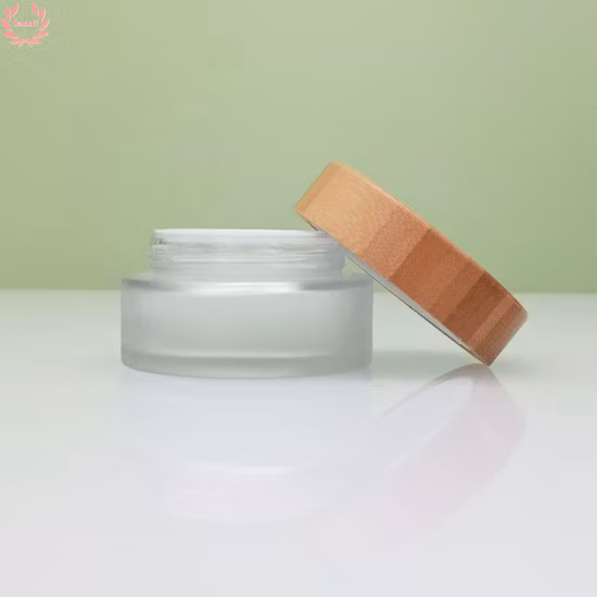 Échantillon gratuit en bois d'emballage cosmétique en verre givré pot de crème conteneur avec couvercle en bambou